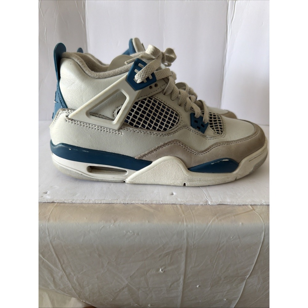 Nike Air Jordan 4 Retro 2024 Military Blue, GS Size 5.5Y, ( HF4281-141 )